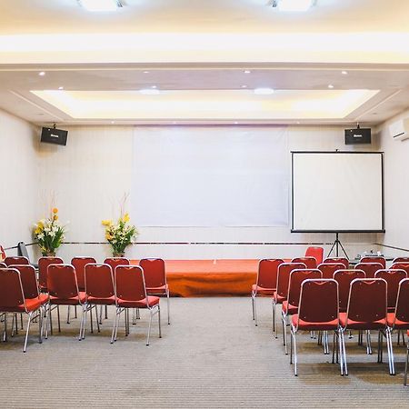 Reddoorz Plus Near Mall Panakukang Makasar Zewnętrze zdjęcie