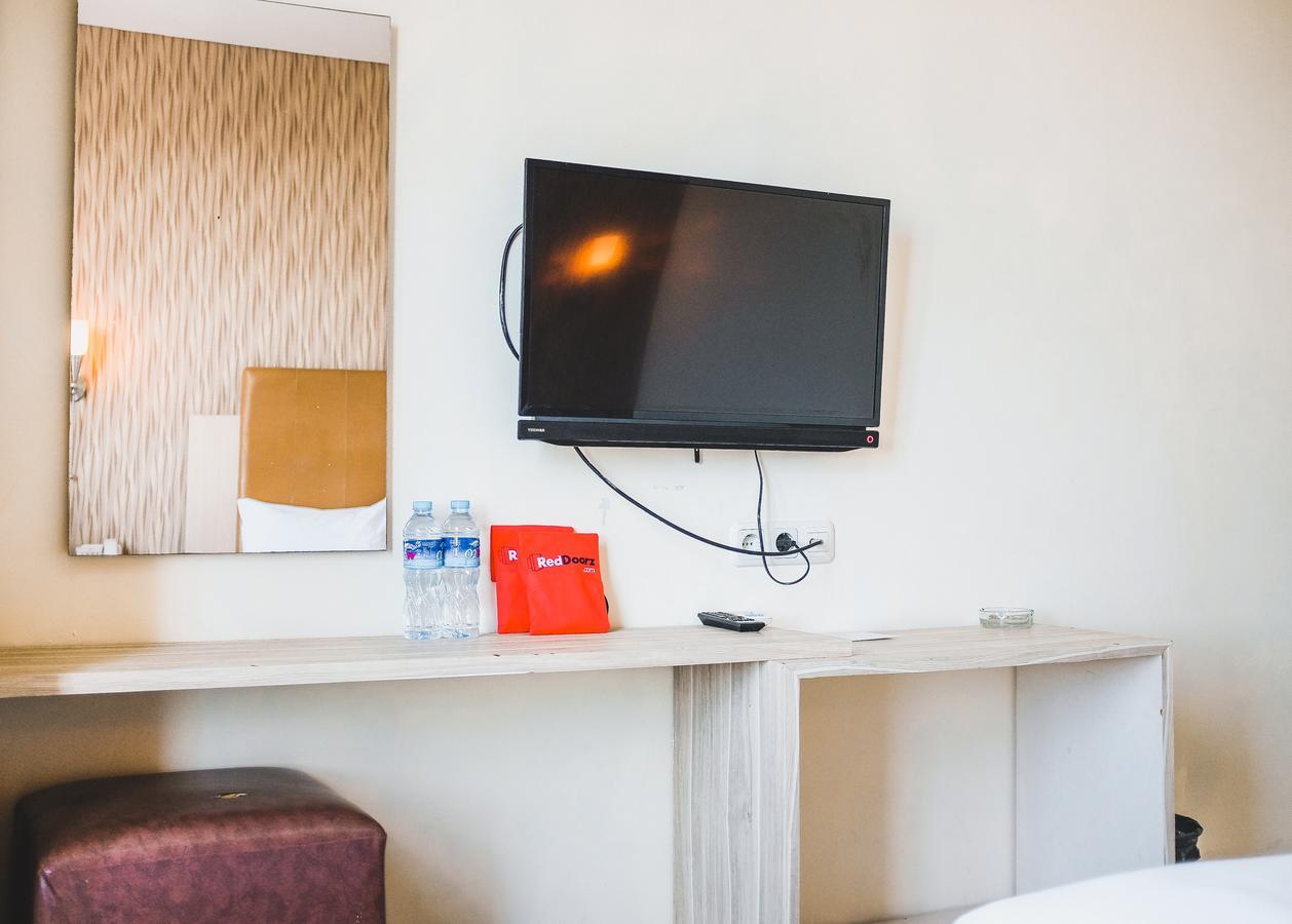 Reddoorz Plus Near Mall Panakukang Makasar Zewnętrze zdjęcie