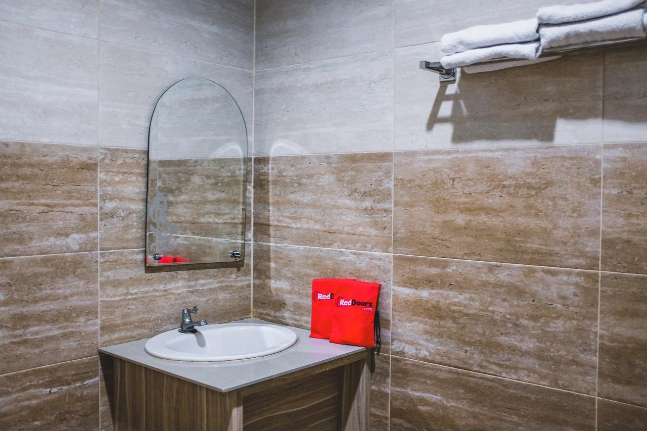 Reddoorz Plus Near Mall Panakukang Makasar Zewnętrze zdjęcie