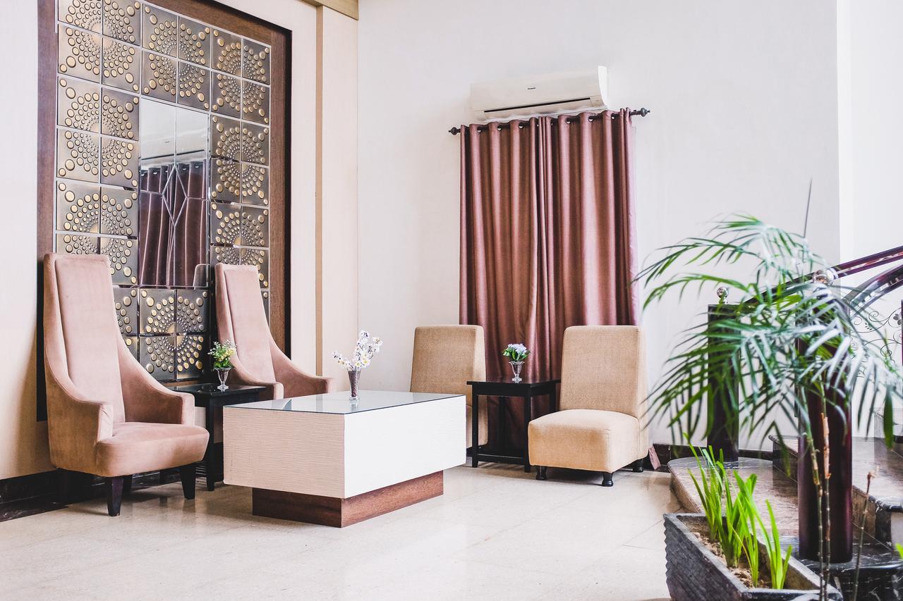 Reddoorz Plus Near Mall Panakukang Makasar Zewnętrze zdjęcie
