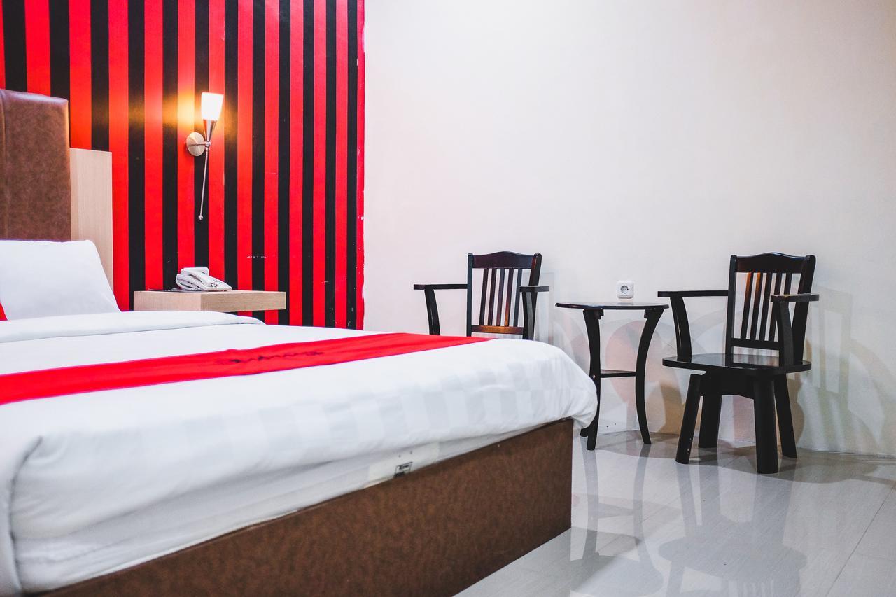 Reddoorz Plus Near Mall Panakukang Makasar Zewnętrze zdjęcie